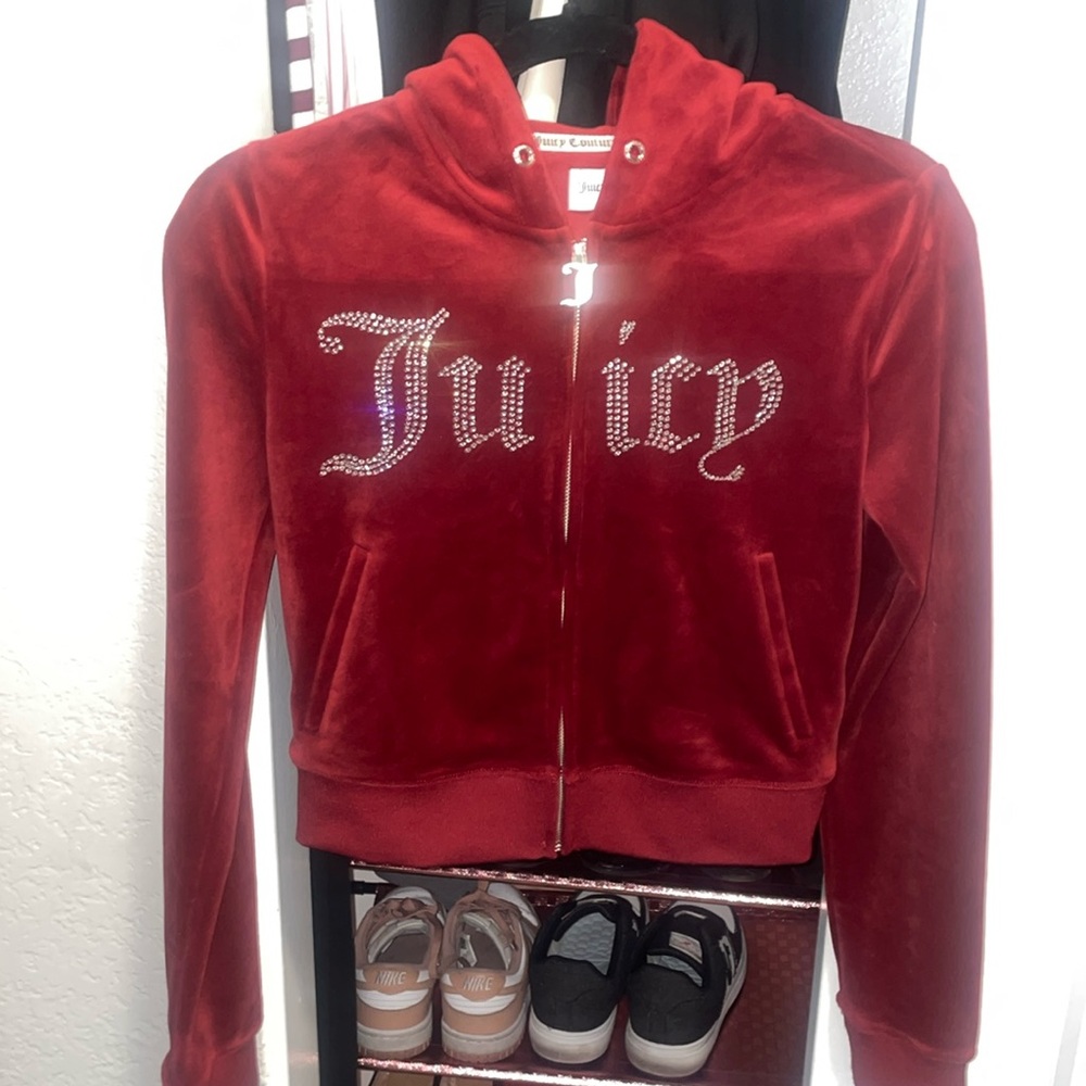 🩷JUICY COUTURE RHINESTONE SWEATER 🩷